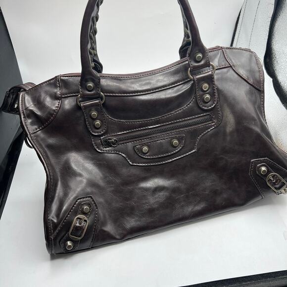 Balenciaga Handbags - Balenciaga city bag brown/black authentic